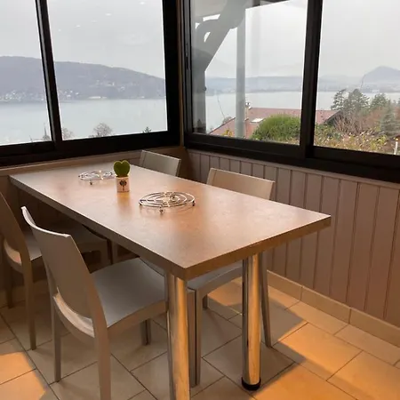 Maisonnette Vue Panoramique D'annecy 度假居 维里尔·杜·拉克