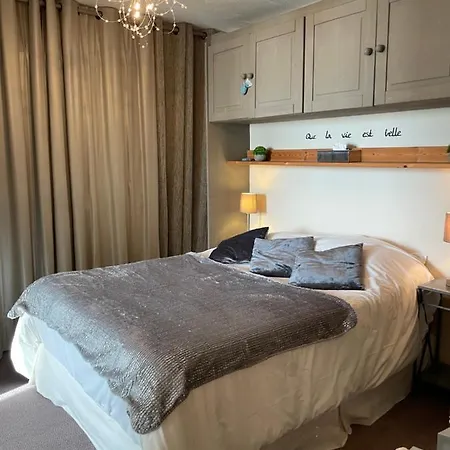 Maisonnette Vue Panoramique D'annecy *